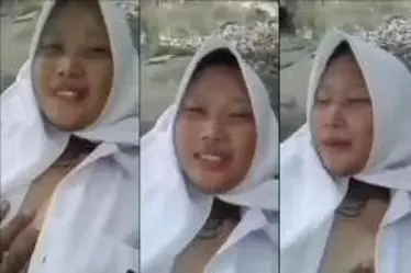 Gadis SMA Indo Ngewe Di Batu Sungai Alam Terbuka Viral Lumer